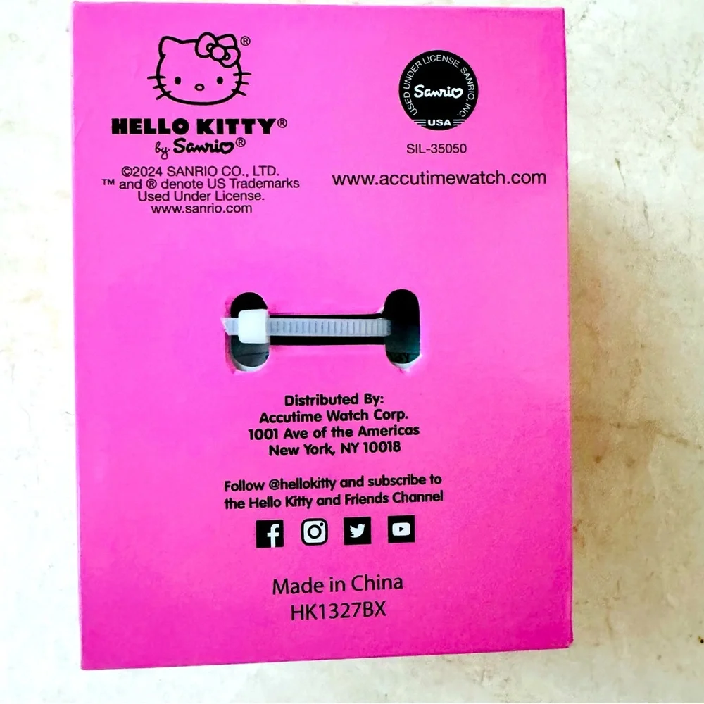 Hello kitty Sanrio Watch with Charm pink